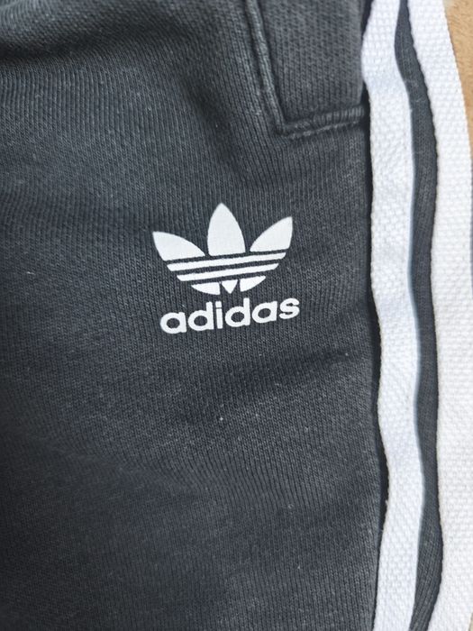 Dres dziecięcy Adidas