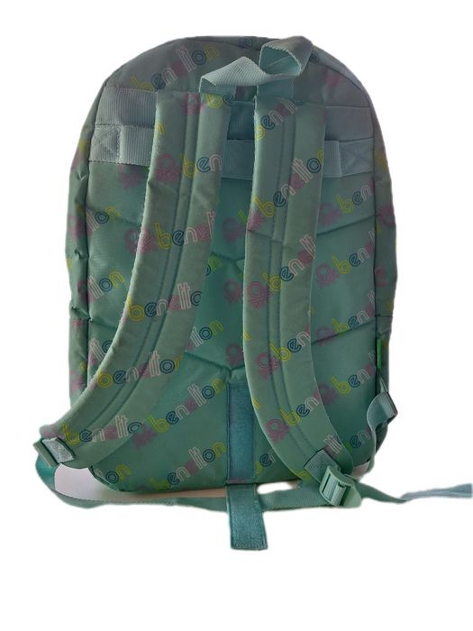 Mochila escolar menina