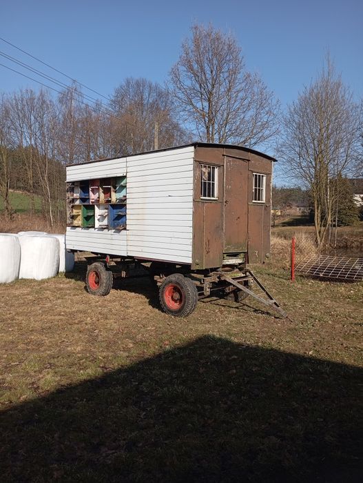 Przyczepa na ule sprzedam