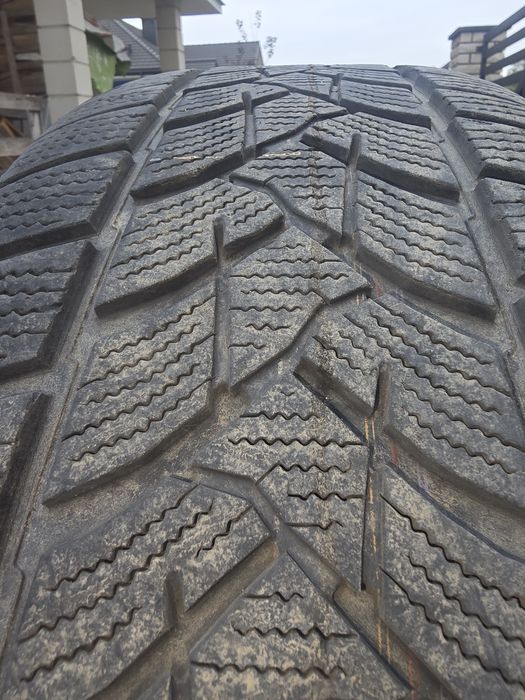 Opony zimowe DUNLOP WINTER SPORT 5 235/60 18