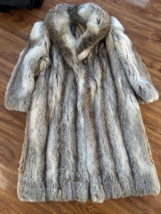 Шуба з канадськоі лисиці