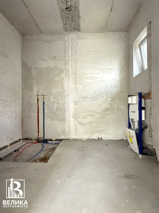 Продаж будинку ремонт газ 220м2+5сот закрите КМ Крюківщина Київ 5км