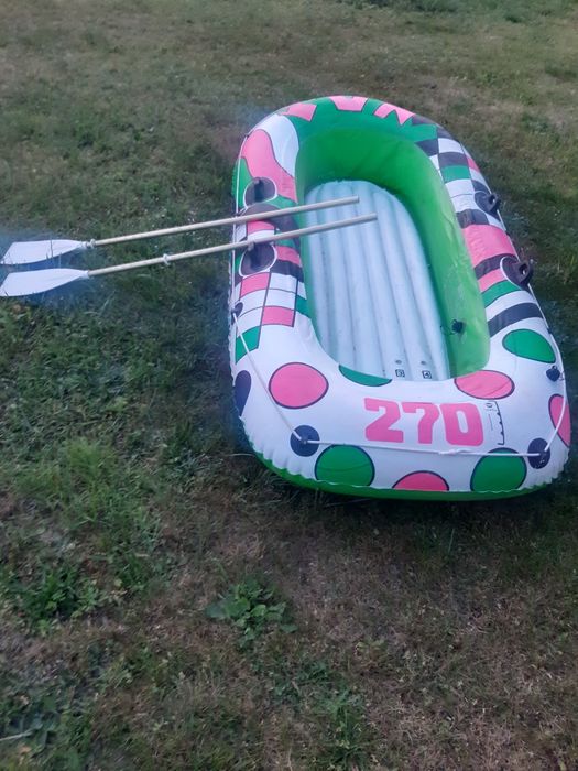 Duży Ponton na 3 osoby może służyć jako sanki!