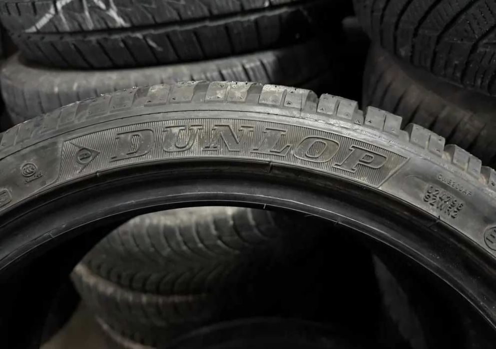2x Dunlop 215 40 r.17, 2023, 6,9 mm