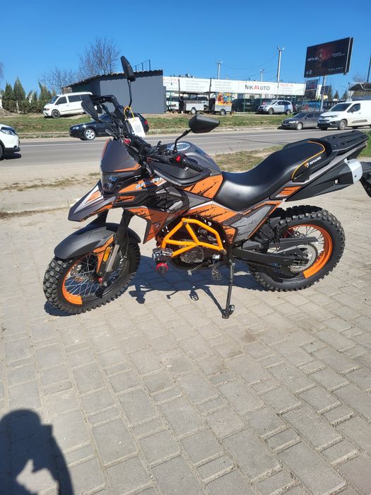 Новий Мотоцикл SPARK SP300T-2 (TEKKEN 300)