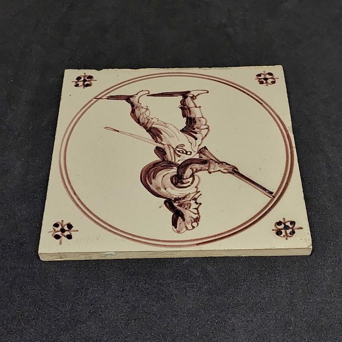 РЕДЧАЙШАЯ плитка ГОЛЛАНДИЯ 18-й век 2 шт. ВОИН керамика БАРАБАНЩИК