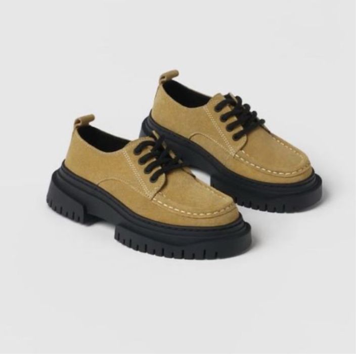 Дитяче взуття на дівчинку