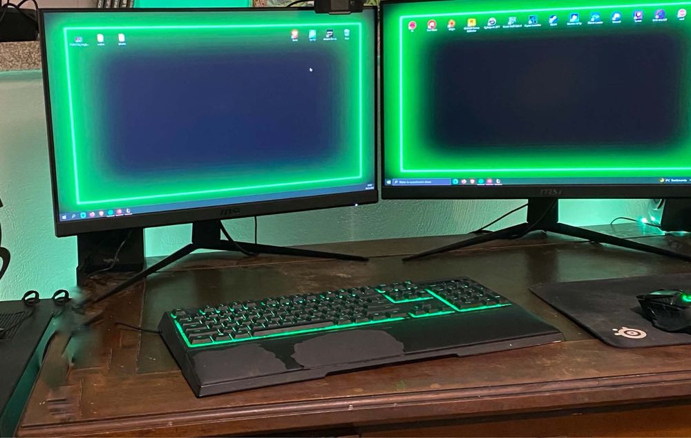 2 monitory MSI Optix