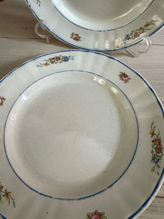2 pratos antigos de Sacavém