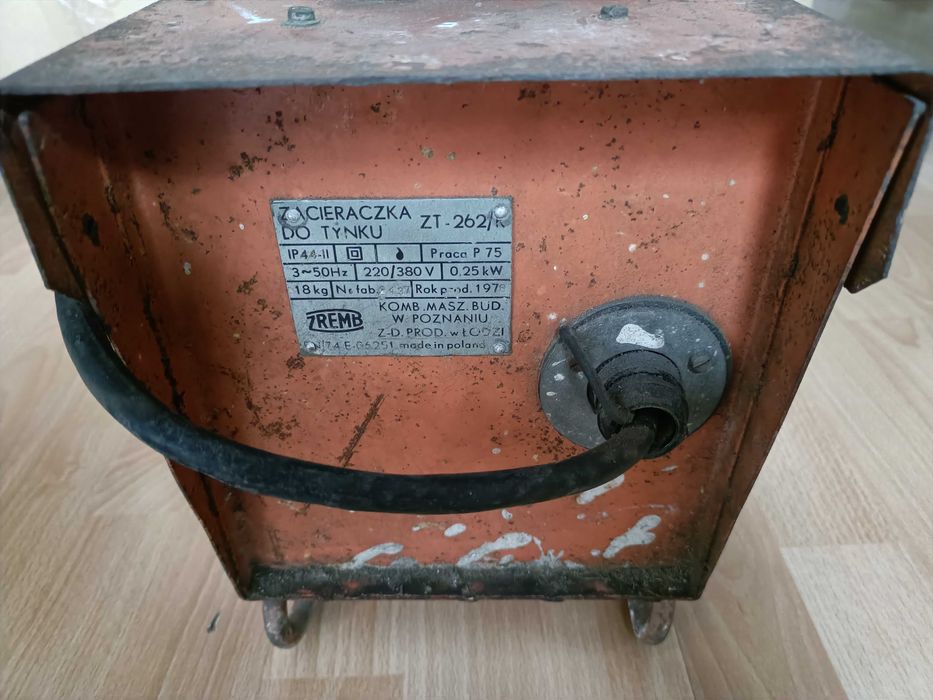 Zacieraczka do tynków agregat
