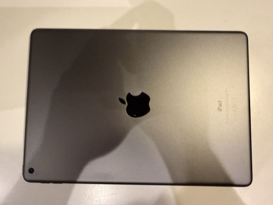 Apple Ipad 9gen 64gb / Jak nowy