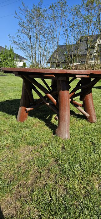 Stół ogrodowy okrągły drewniany