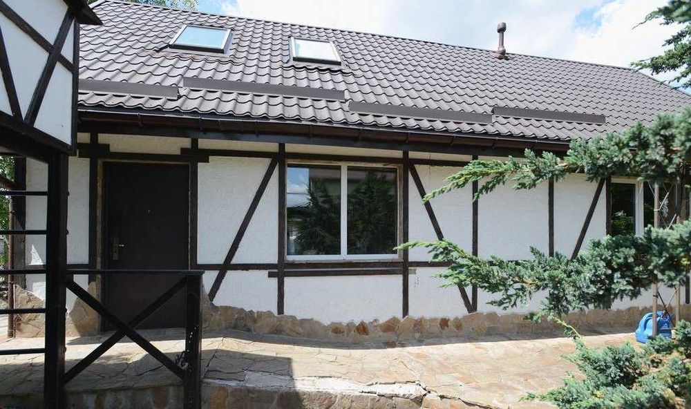 Центр Ірпеня будинок 200м², 9 соток, ЛАНДШАФТНИЙ ДИЗАЙН, ОЗЕРО