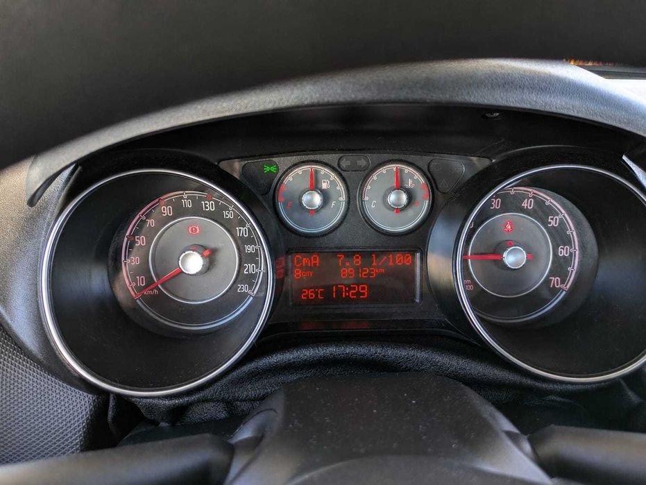 Fiat Punto 1.2 Lounge | Nacional | Apenas 89mil km | Revisto | 7.490€