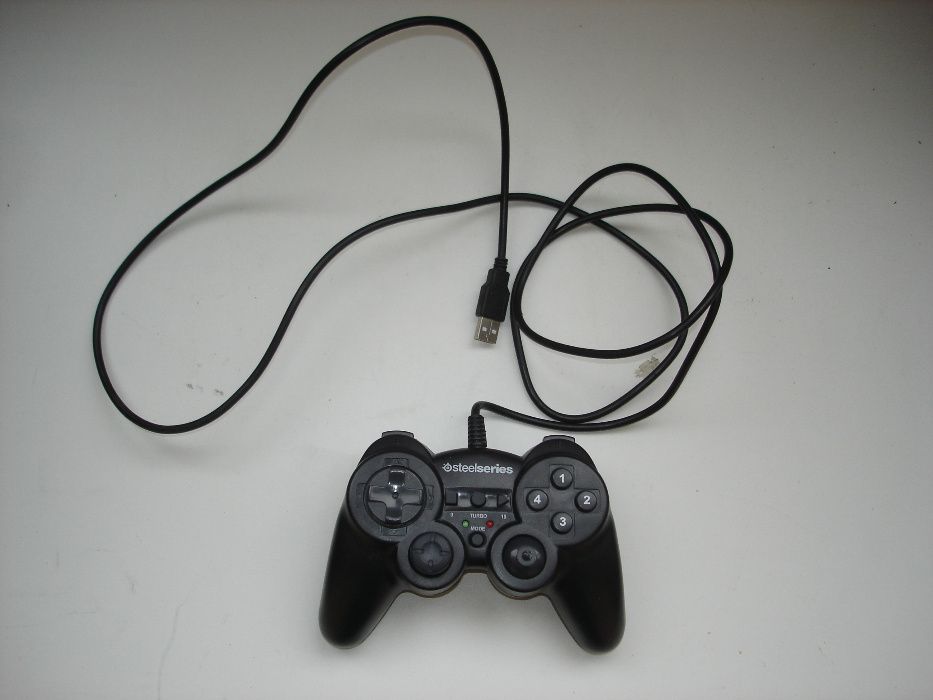 Steelseries 3GC Джойстик игровой, на запчасти или ремонт