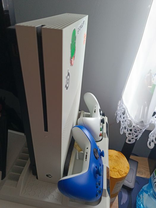 Xbox one sprzedam