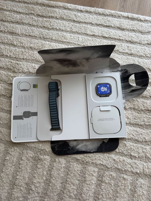 Apple Watch Ultra 3 - 49mm - Natural Titanium - GPS + Cellular