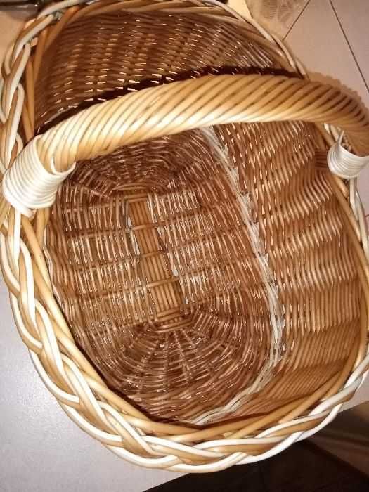 Koszyk wiklinowy