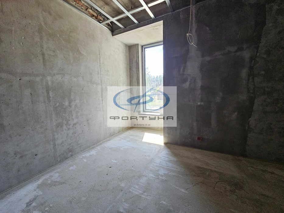 Квартира у новому будинку. р-н Дахнівка.