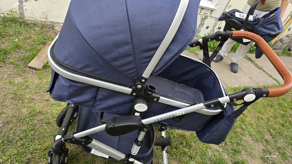 Коляска 3в1  срочно