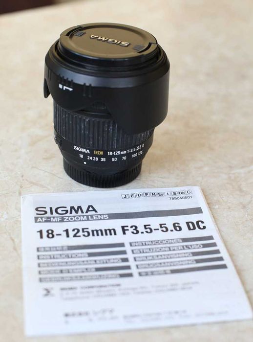 Фотоапарат Nikon D70 (body), об'єктив SIGMA 18-125 мм, F3,5-5,6 DC