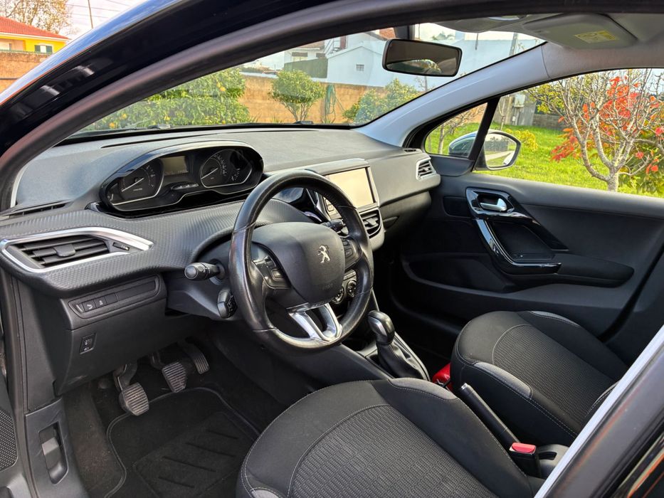 Automóvel Peugeot