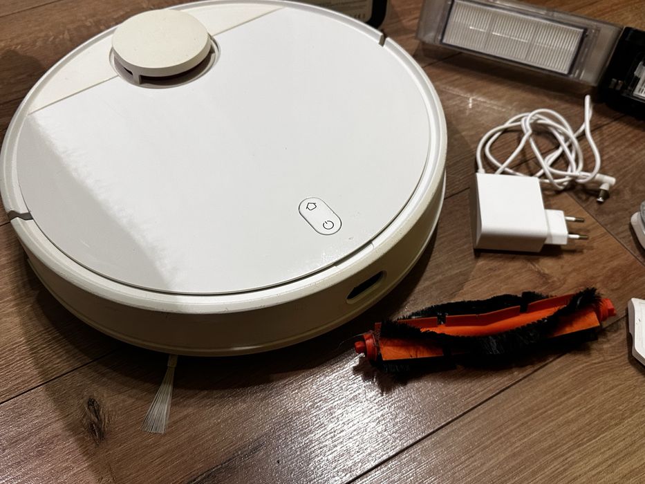 Миючий робот пилосос xiaomi robot vacuum mop p