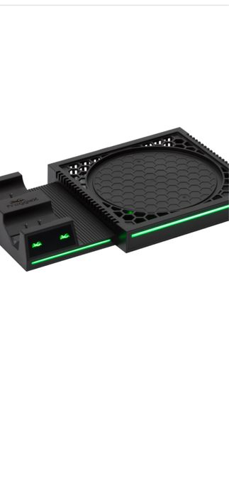 X box series  X czarny i słuchawki x box