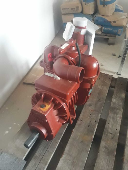 Beczkowóz . Pompa BP STAR SE 12500. Łopatka.