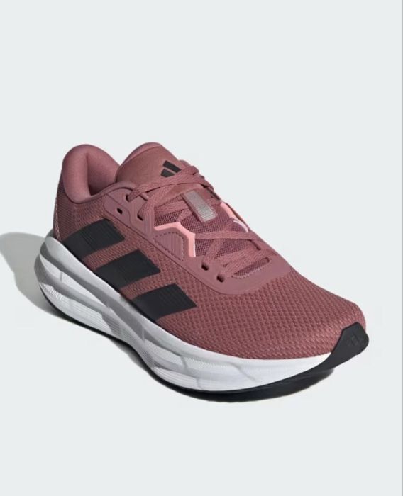 Кросівки Adidas жіночі