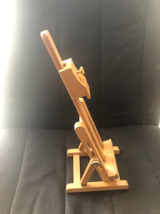 New Table Easel64862714412673121