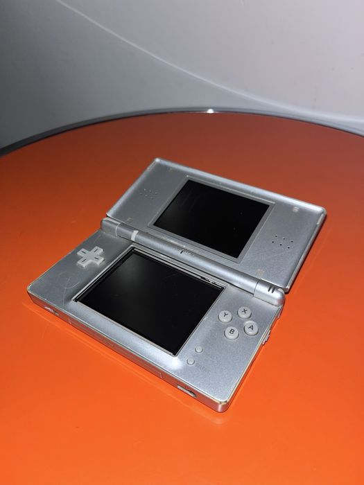 Nintendo DS Lite *avariada*