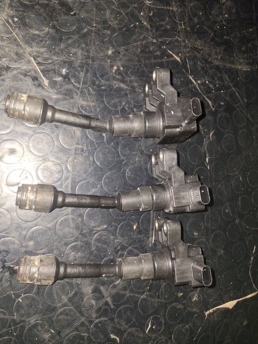 Varias peças do motor Ford 1.0 ecoboost