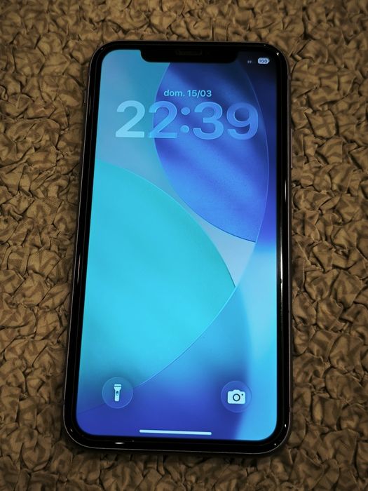 iPhone 11 desbloqueado impecável