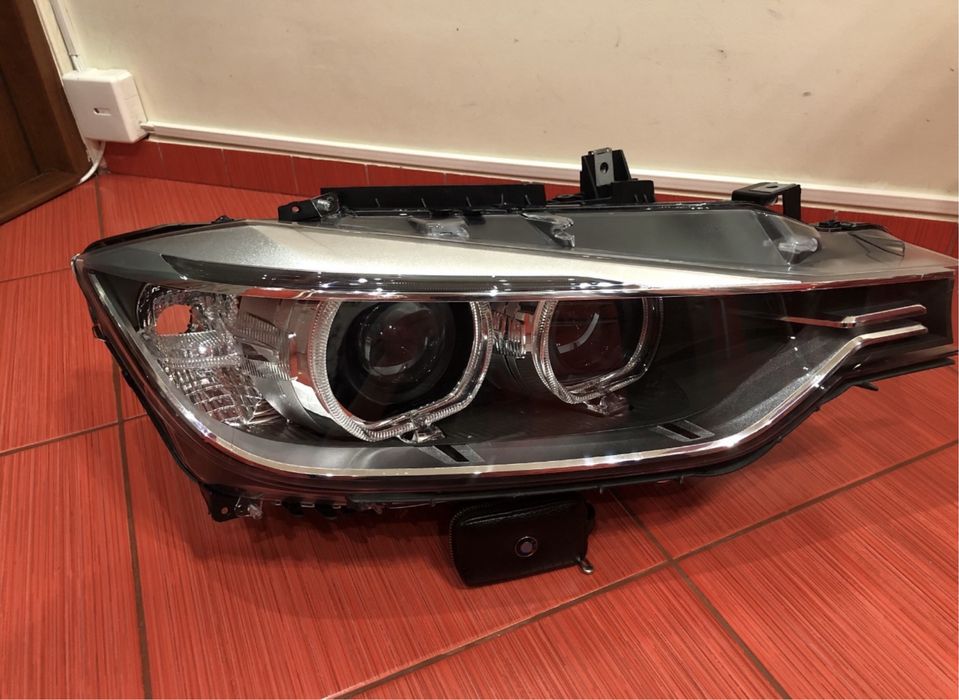 Продам оригінальні адаптивні фари Бі-ксенон з блоками BMW F30 F31
