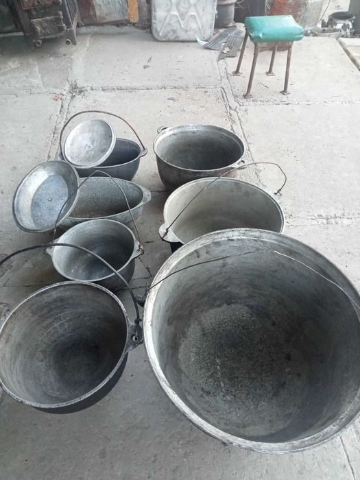 Продам ракетную печ  казаны для приготовления пищи маленькая буржуйка