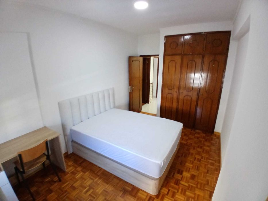 Aluga-se Quartos em casa partilhada -Reboleira - Amadora