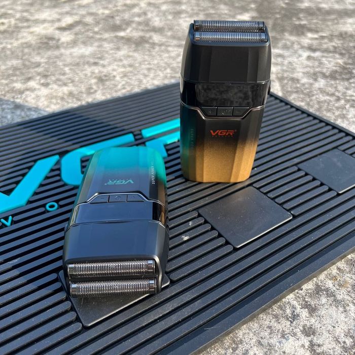 Шейвер Vgr v 308!Дуже потужний!