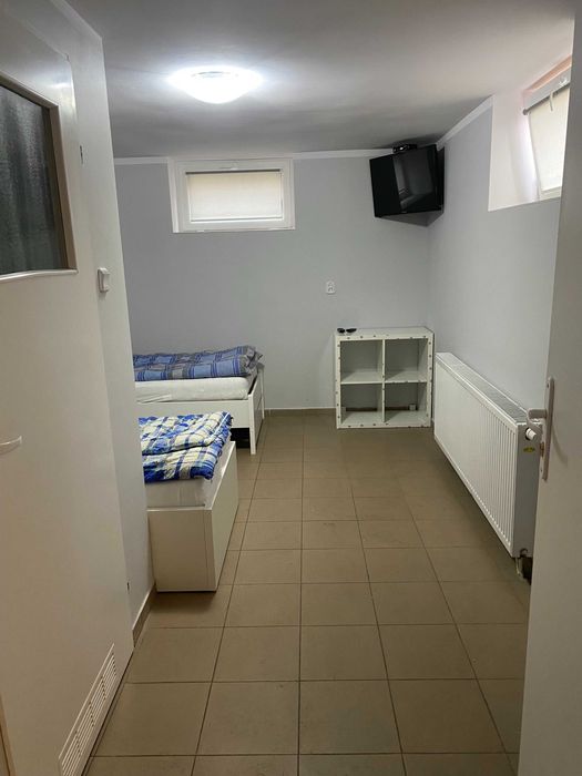 pokoje , kwatery , noclegi , hostel