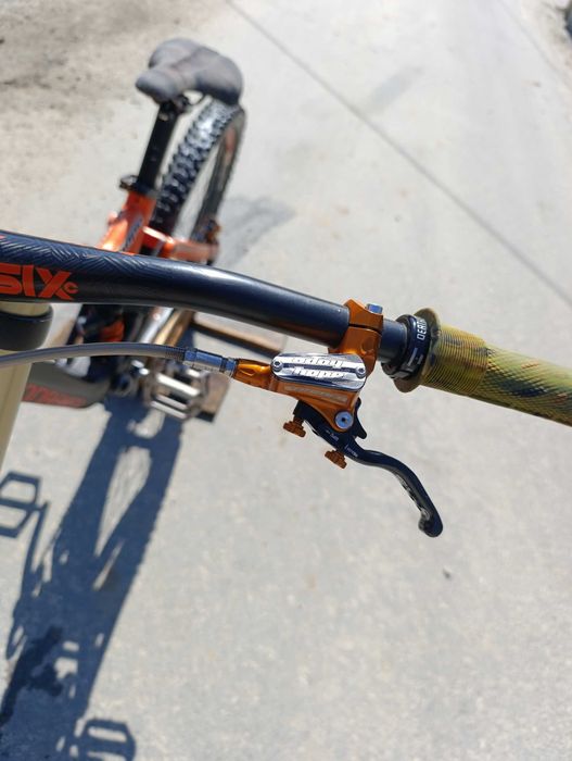 Mondraker summum carbon pro 2016