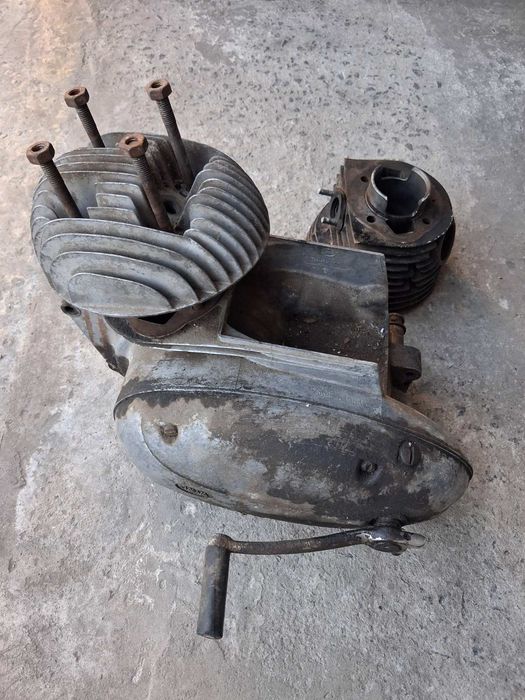 Ява 250 двигун (не колотий 0 Рем)