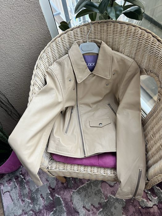 Jjxx куртка косуха шкіряна натуральна кожа бежевий колір