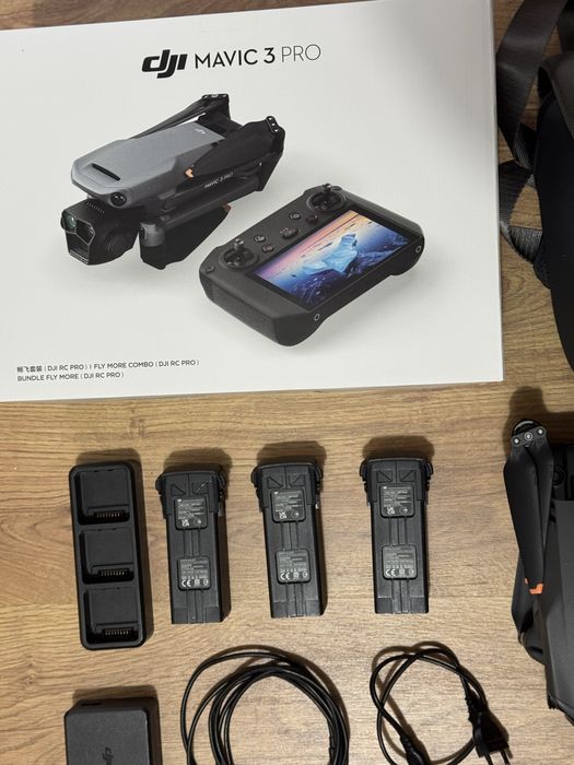 DJI Mavic 3 Pro + Fly more combo