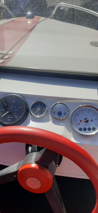 Motorówka Glastron, Suzuki, 7 osobowa Zamiana