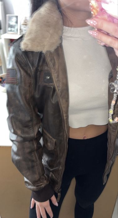 Kurtka w stylu pilotka