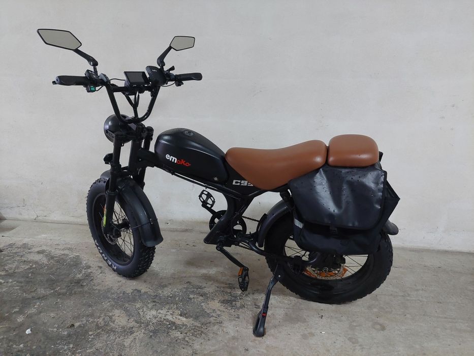 Bicicleta elétrica Emoko c93 1000W 50km/h