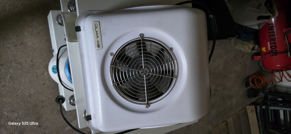 Манікюрна витяжка