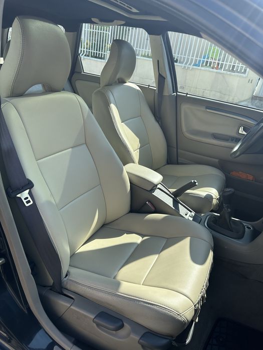 Volvo v40 150 mil Kms
