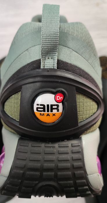 Продаю нові кросівки NIKE