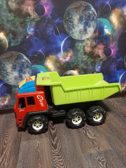 Самосвал большой